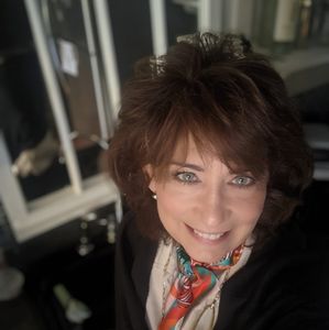 Meet your Posher, Kim